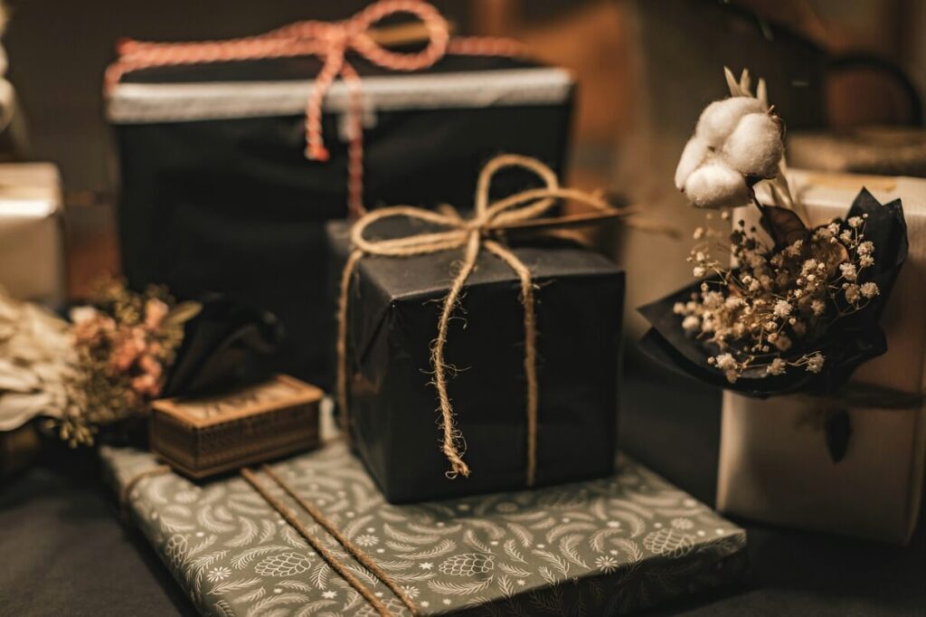 4 Practical Gift Ideas That Your Employees Will Appreciate